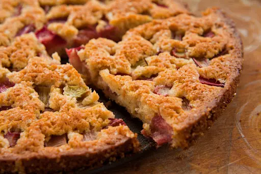 Cake moelleux à la rhubarbe